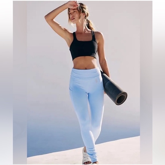 NEW Free People Movement Never Better Foldover Leggings Oxford Blue Size M NWOT - Picture 3 of 11